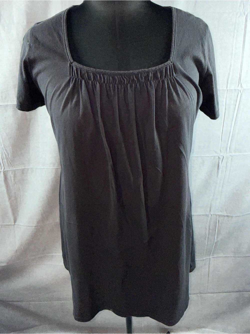 3065-Only Necessities Black Short Sleeve Square-Neck Gathered Front Top